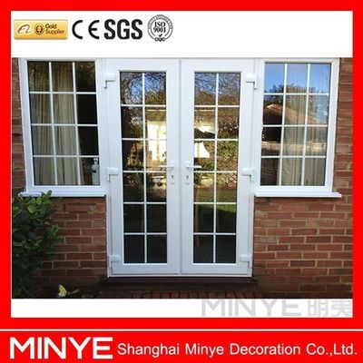 좋은 공기 밀도 및 물 밀도 PVC/UPVC 캐시먼트 유리 그릴이있는 주요 문