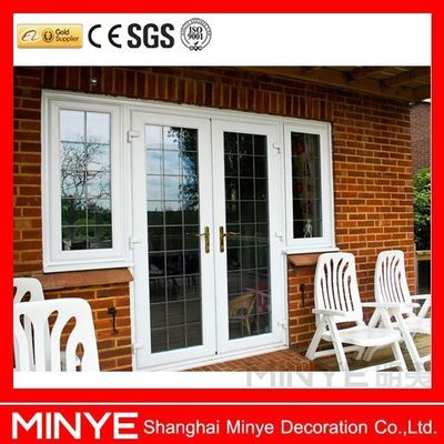 좋은 공기 밀도 및 물 밀도 PVC/UPVC 캐시먼트 유리 그릴이있는 주요 문