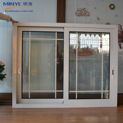 1.4mm-2.0mm 프로파일 두께와 그리드 필요에 맞춘 철창 창 그리드 디자인